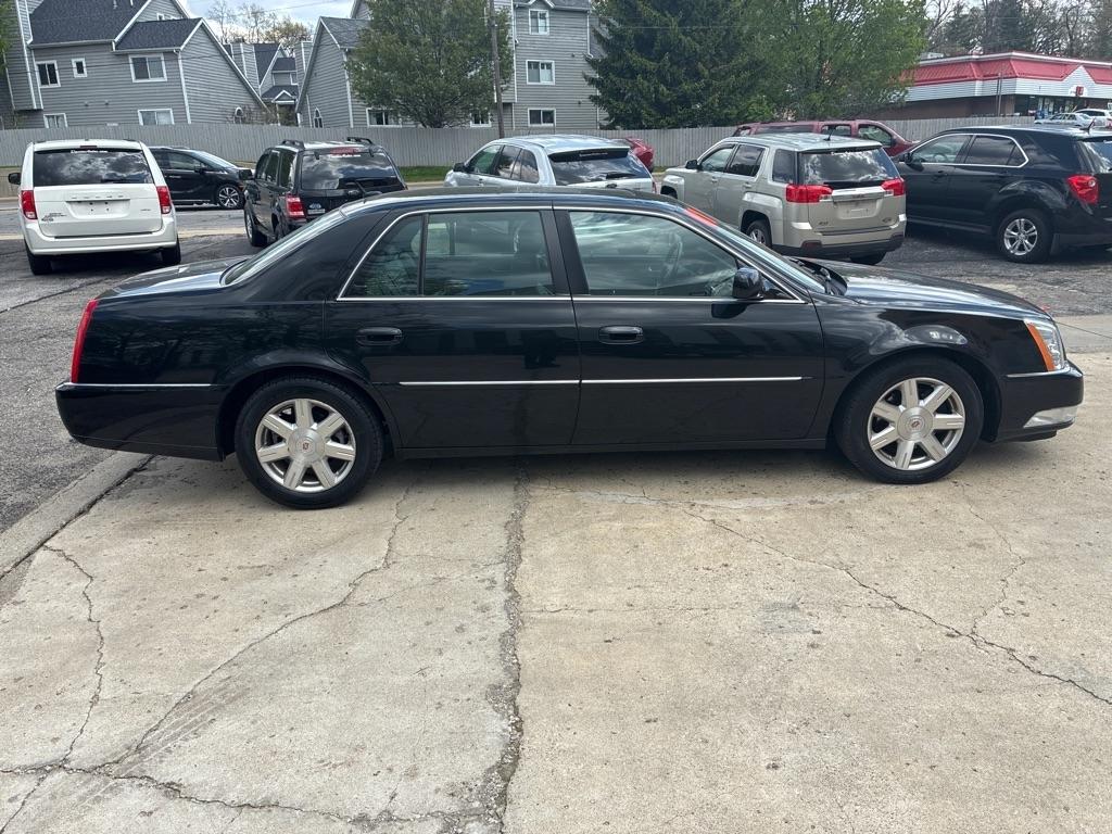 Cadillac DTS  2007