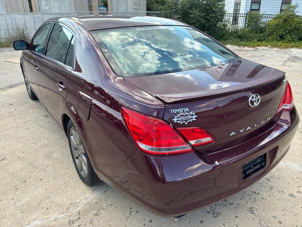Toyota Avalon  2007