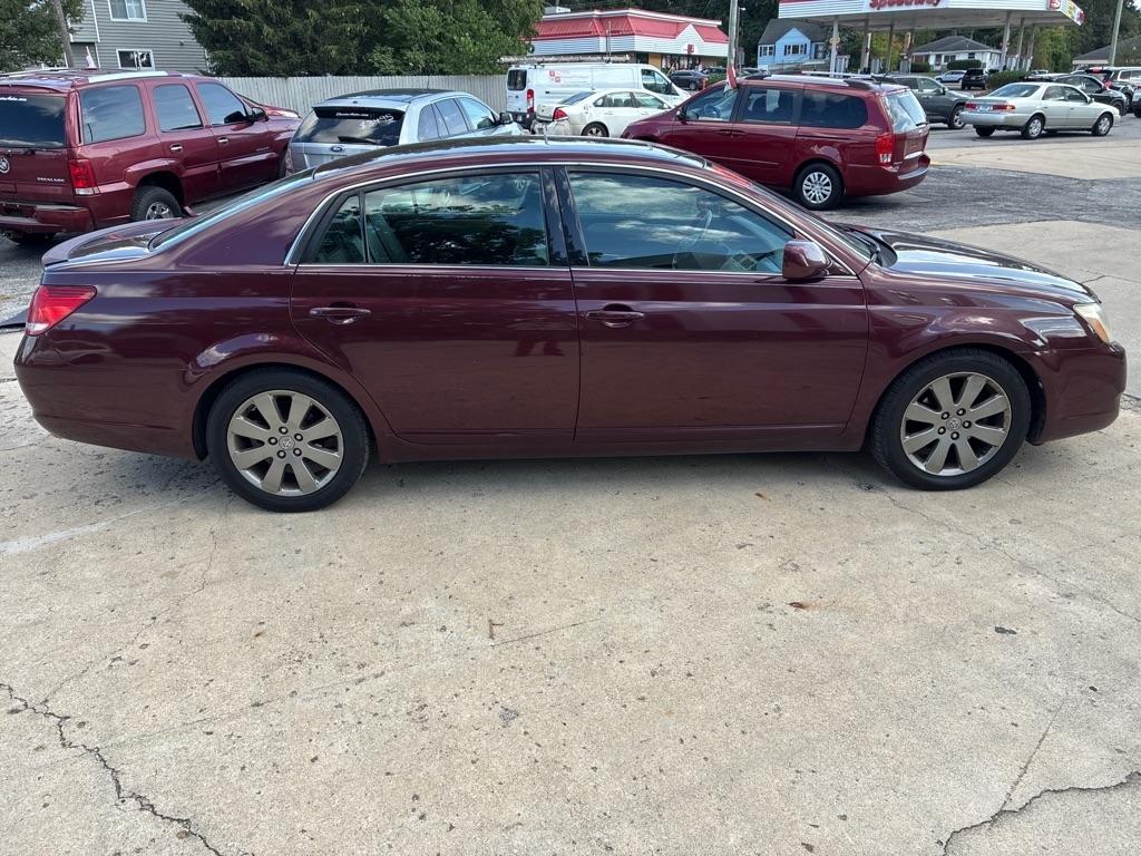 Toyota Avalon  2007
