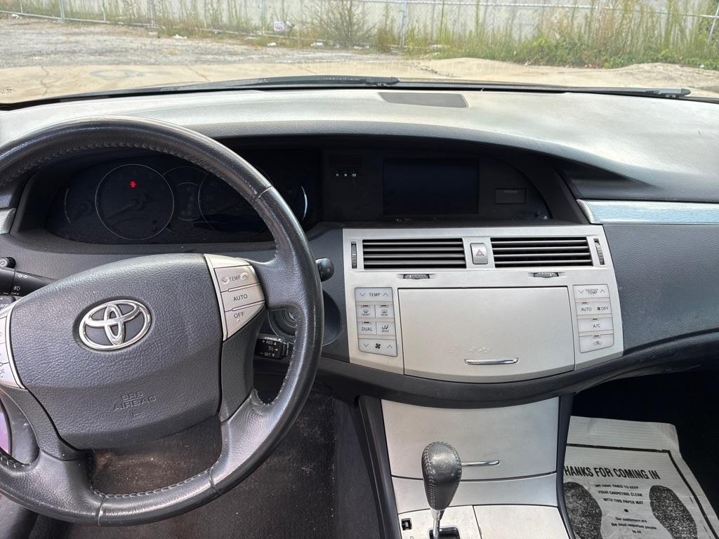 Toyota Avalon  2007