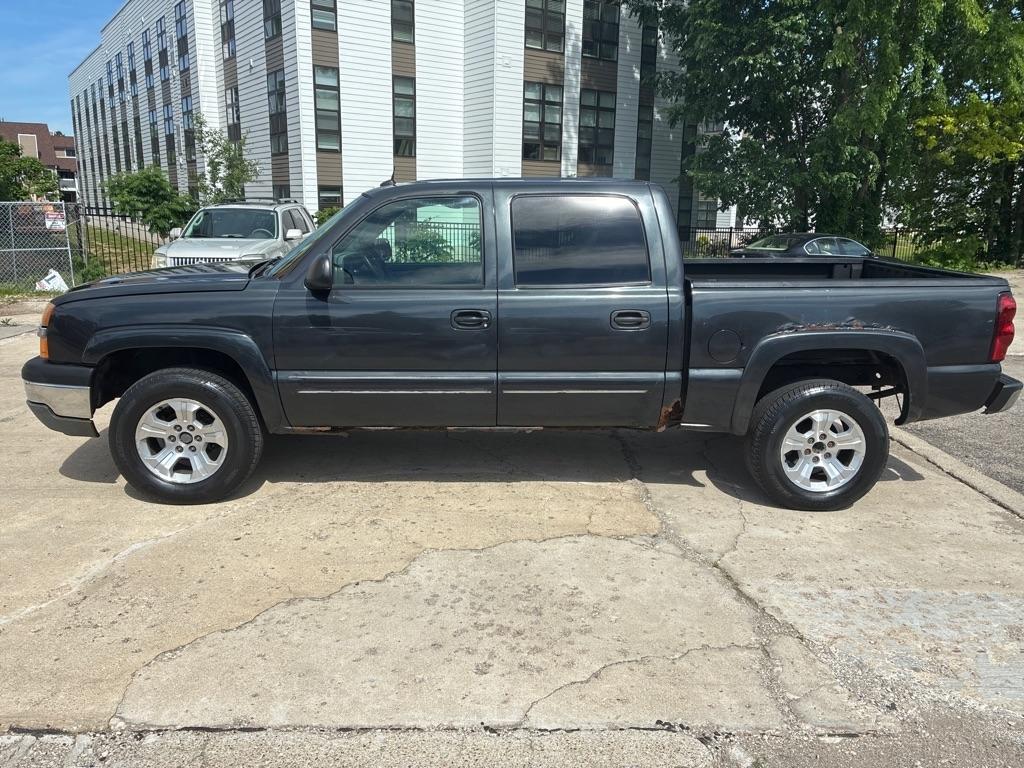 Chevrolet Silverado 1500 Crew Cab  2004