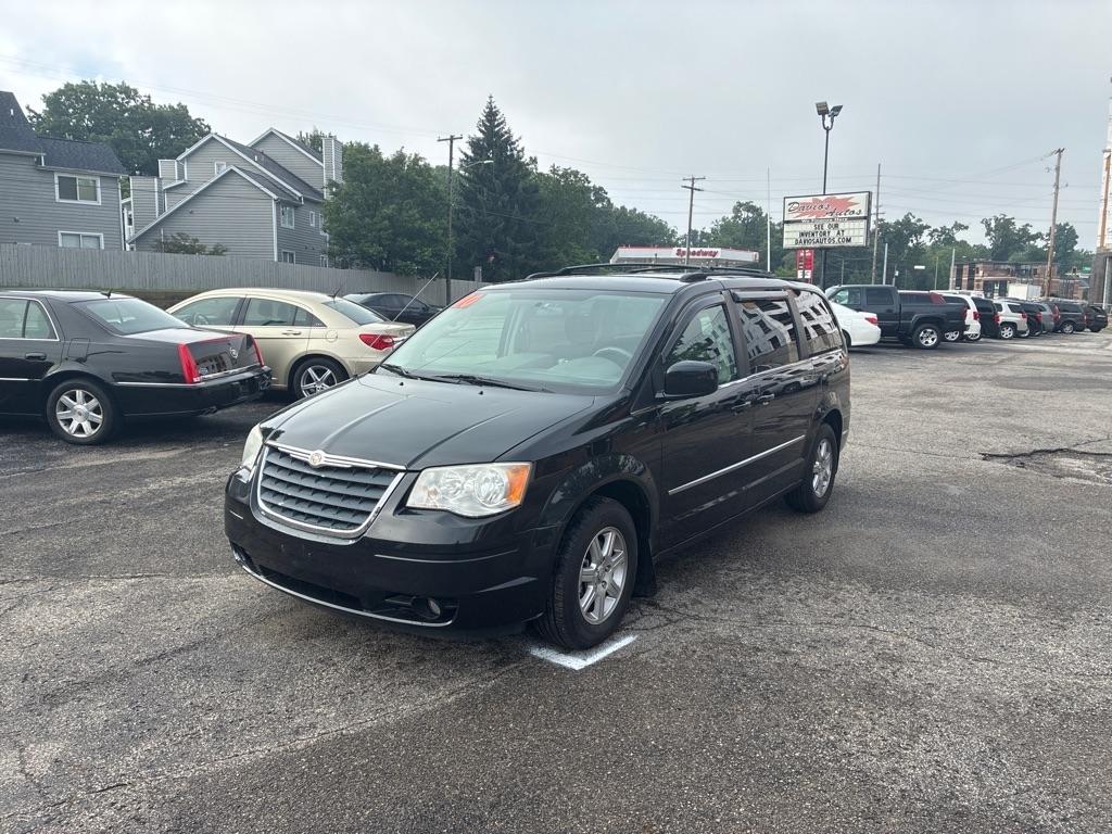 Chrysler Town & Country  2010