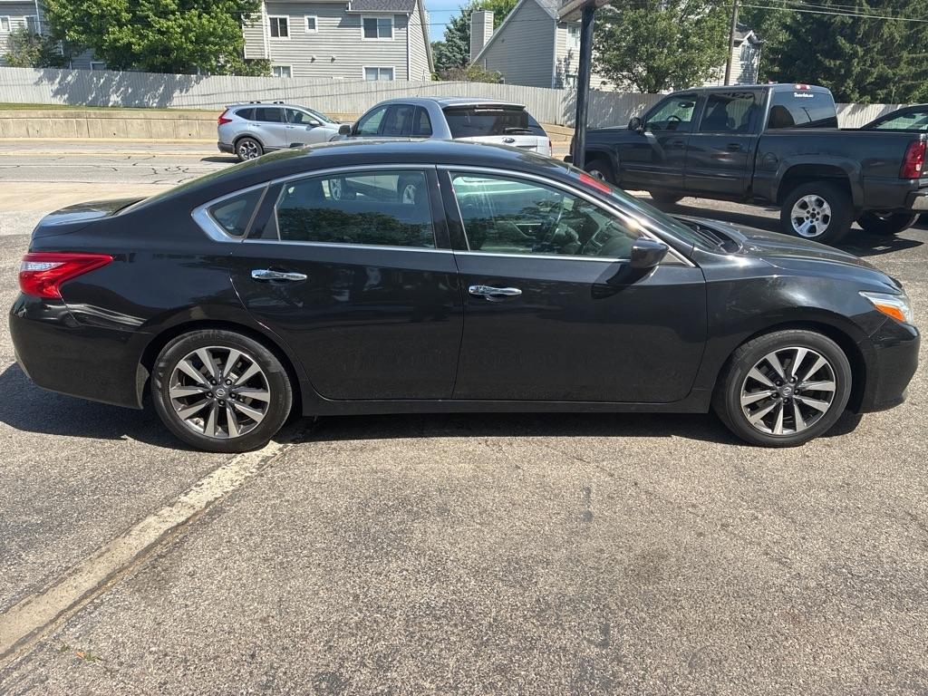 Nissan Altima  2017