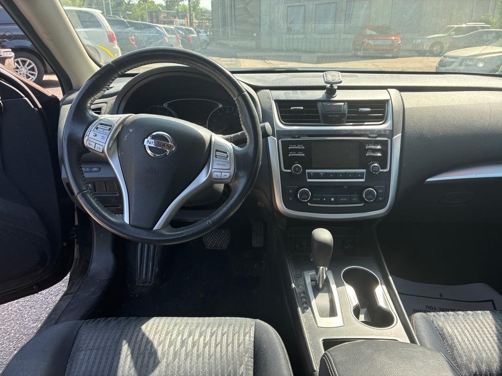 Nissan Altima  2017