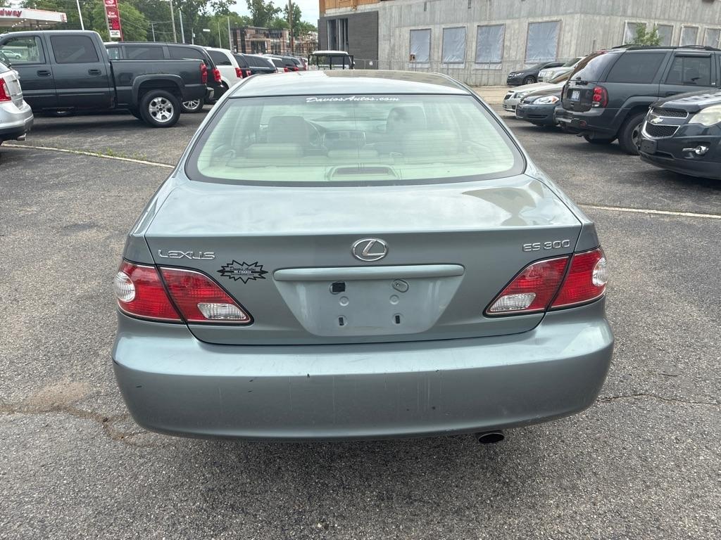 Lexus ES 300  2002