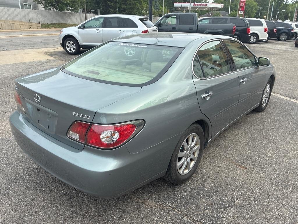 Lexus ES 300  2002