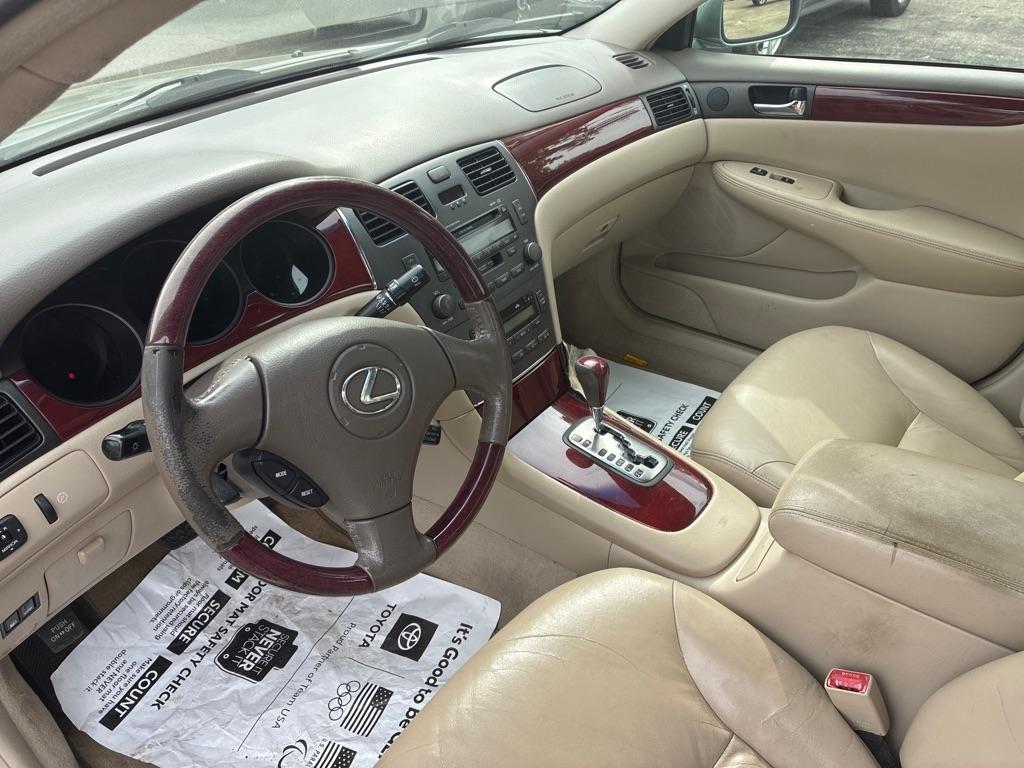 Lexus ES 300  2002