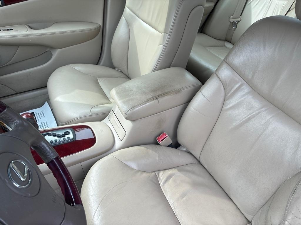 Lexus ES 300  2002