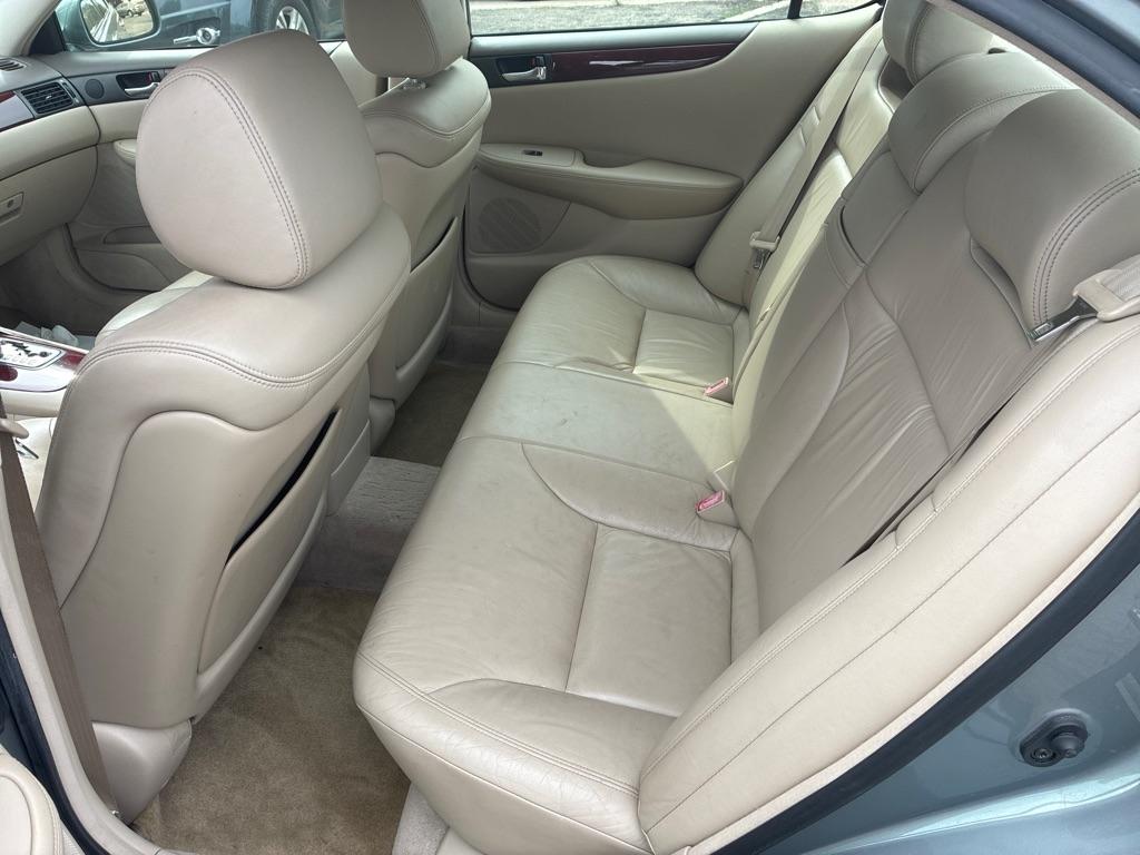 Lexus ES 300  2002