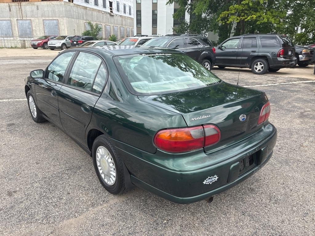 Chevrolet Malibu  2003