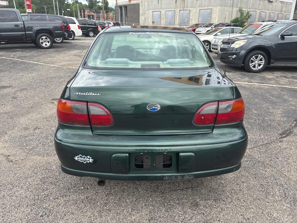 Chevrolet Malibu  2003