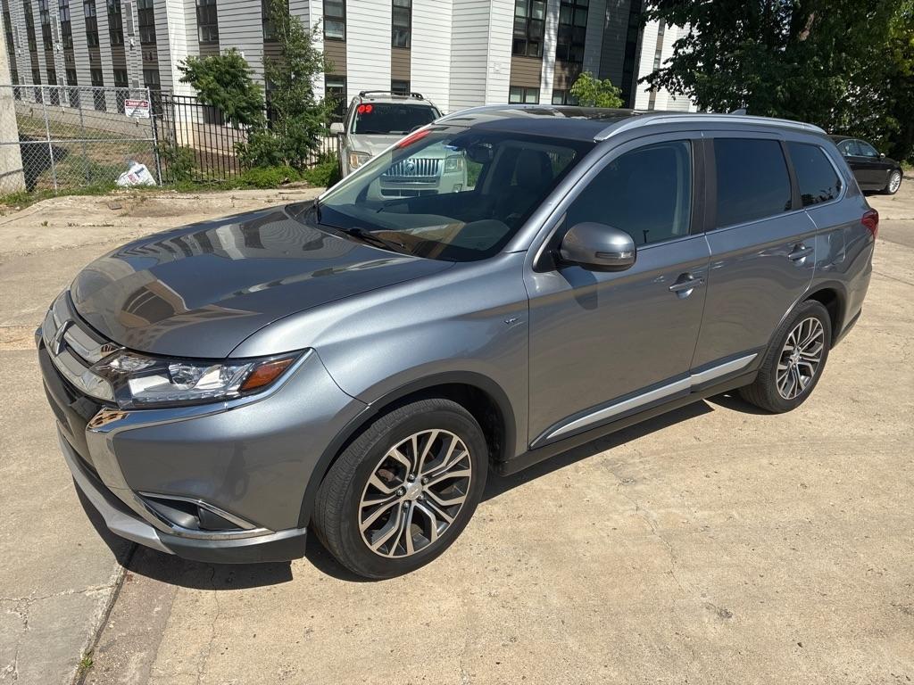 Mitsubishi Outlander  2017