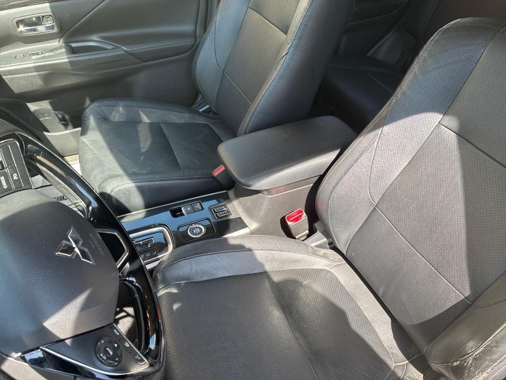 Mitsubishi Outlander  2017