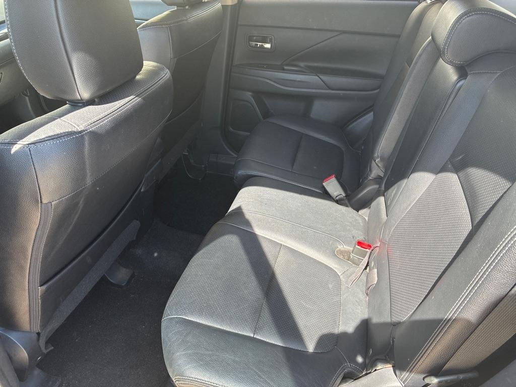 Mitsubishi Outlander  2017