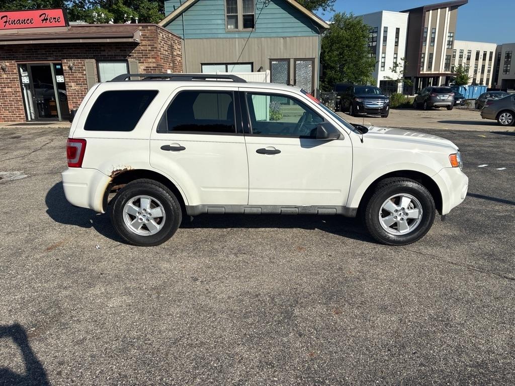 Ford Escape  2009