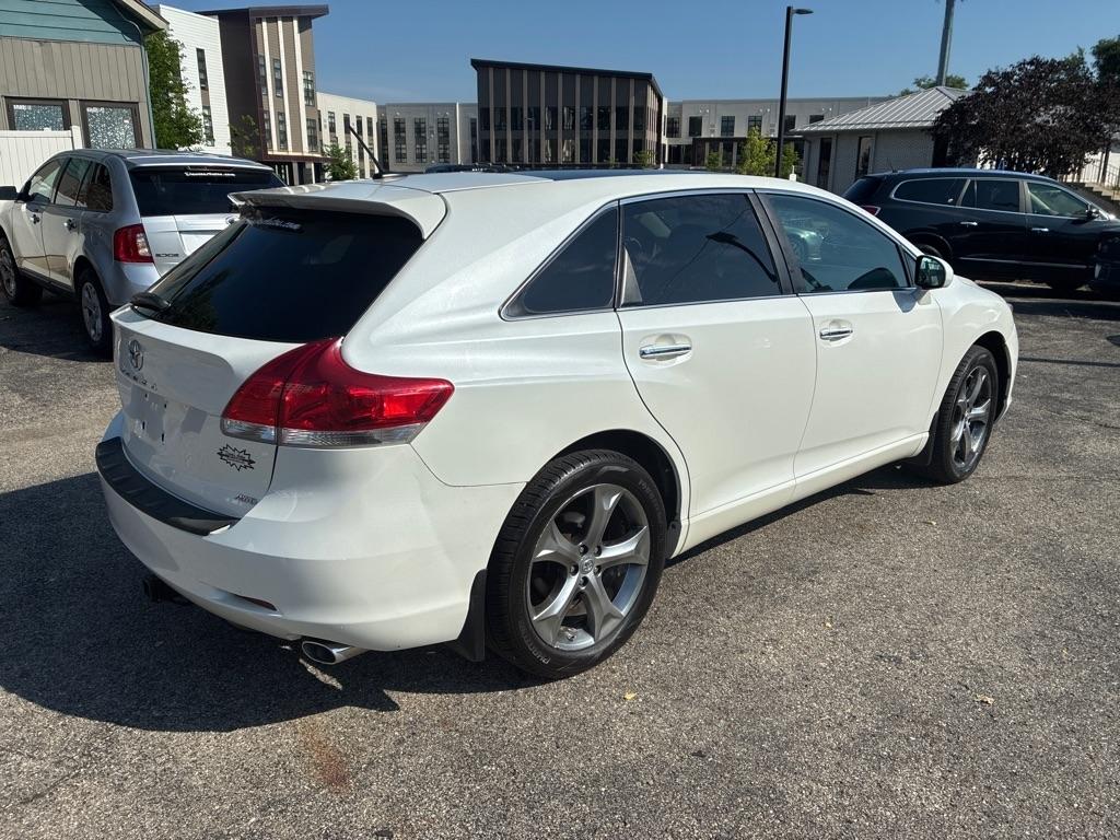 Toyota Venza  2011