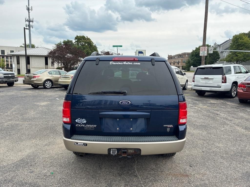 Ford Explorer  2005