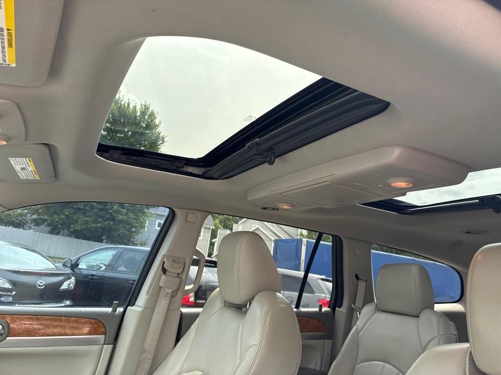 Buick Enclave  2012