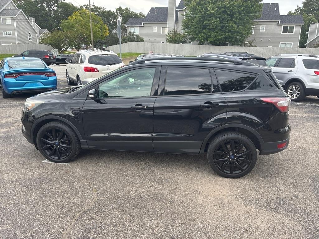 Ford Escape  2017