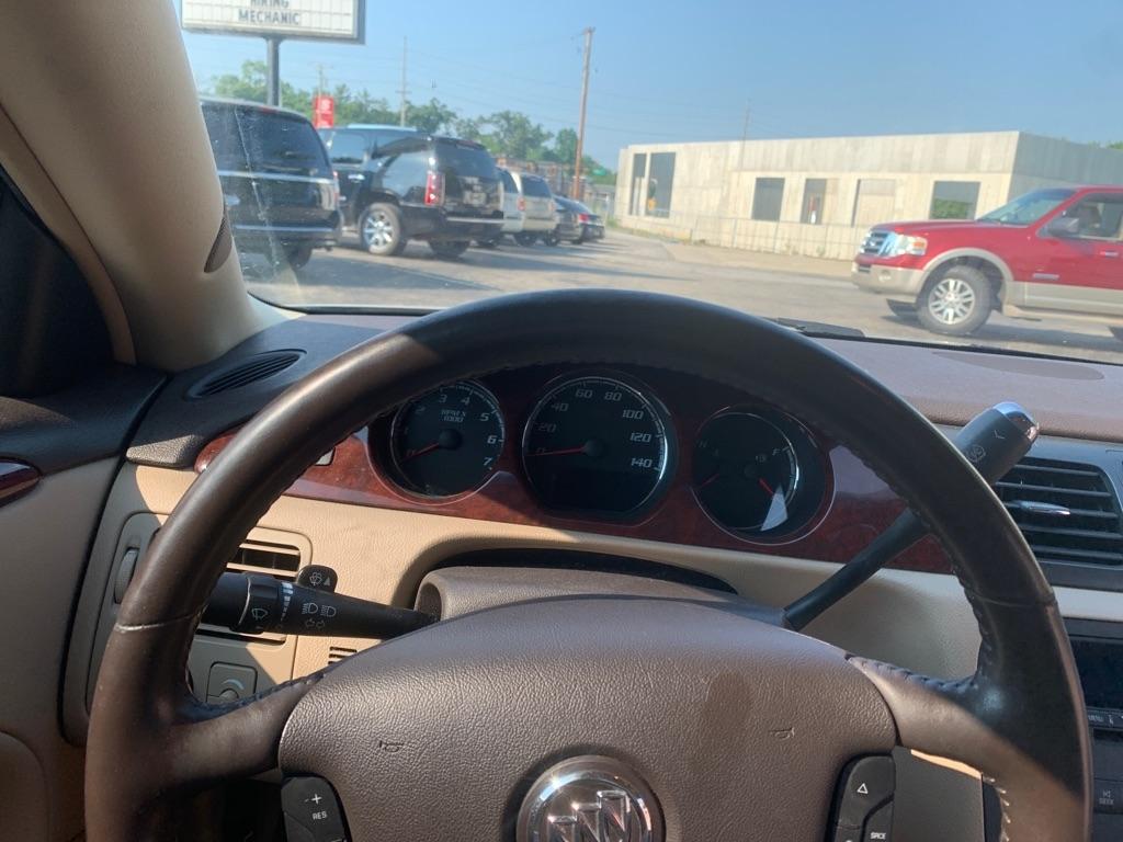Buick Lucerne  2009