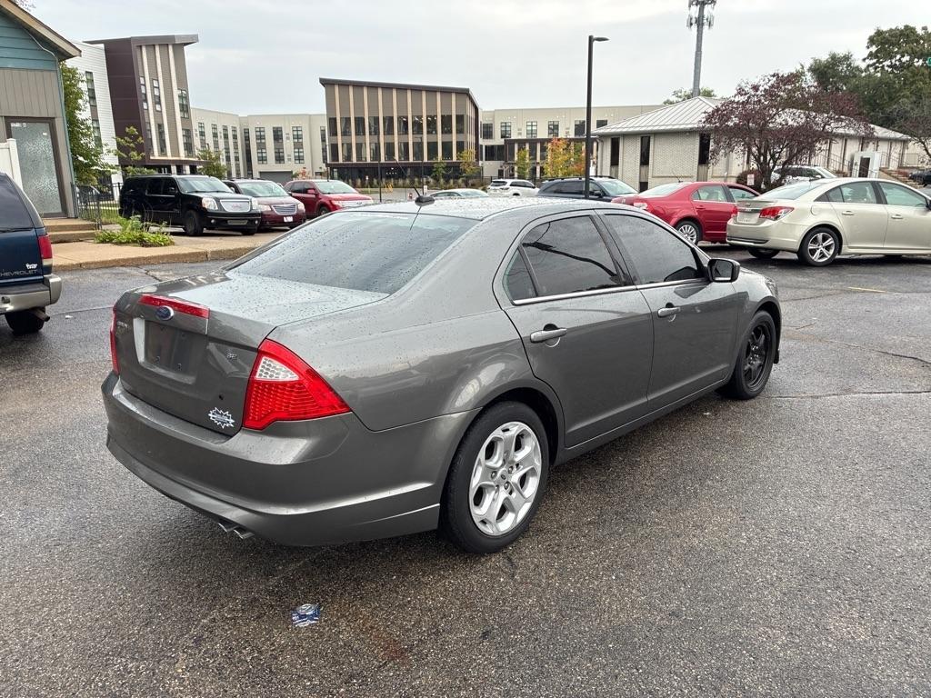 Ford Fusion  2010