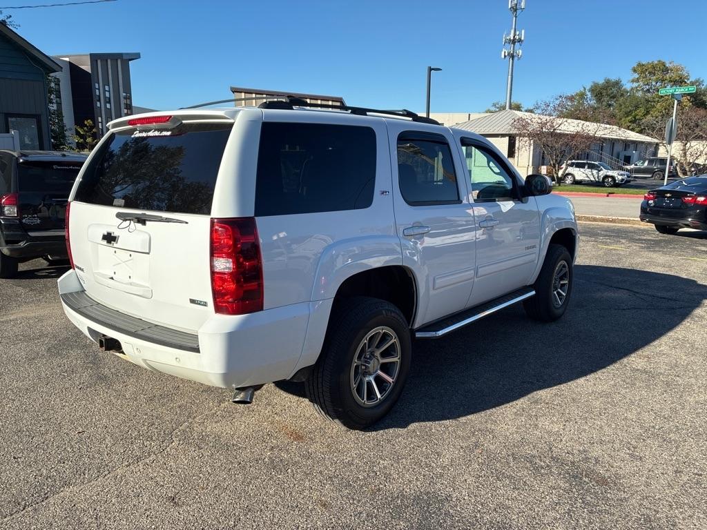 Chevrolet Tahoe  2011