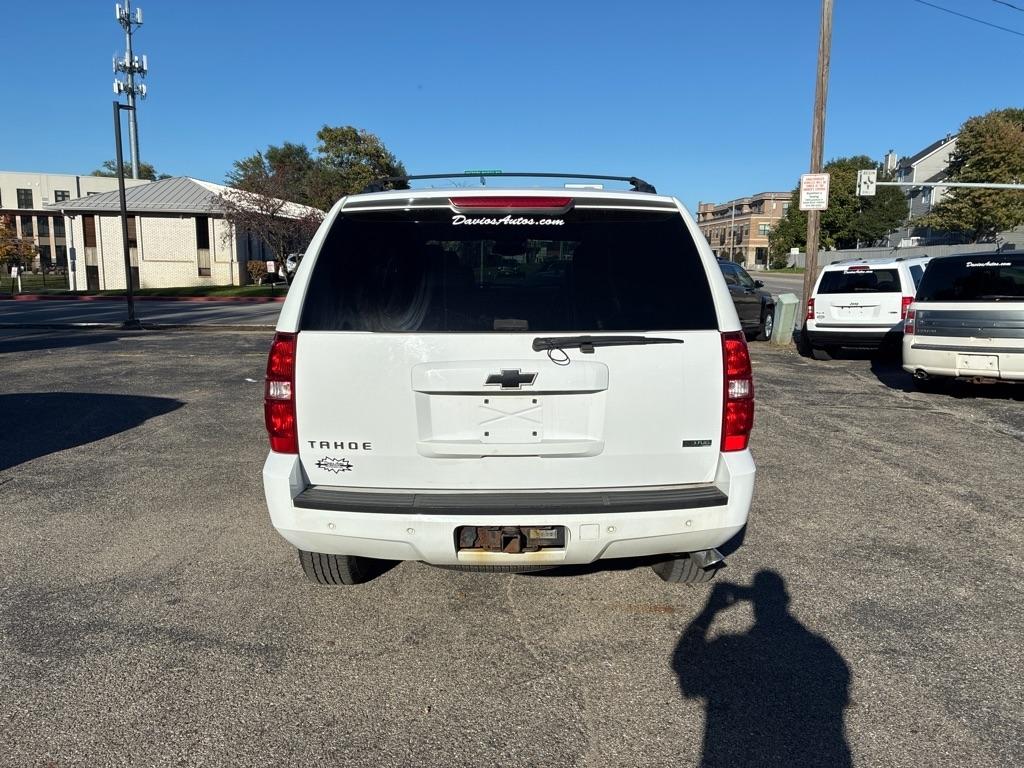 Chevrolet Tahoe  2011