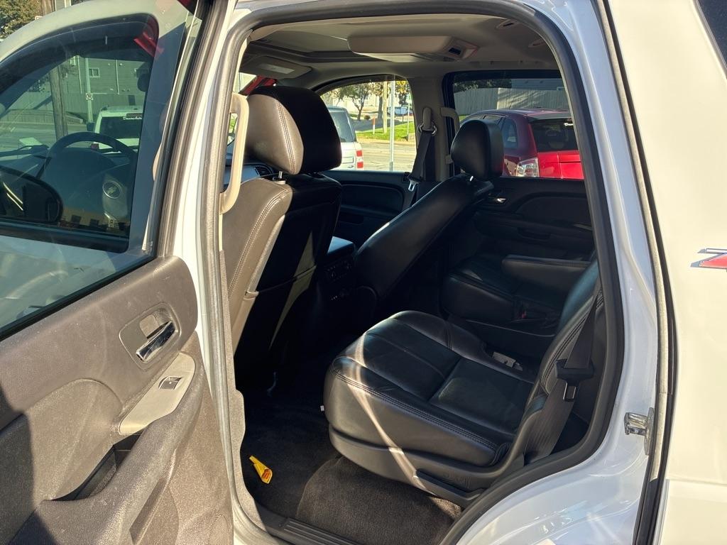 Chevrolet Tahoe  2011