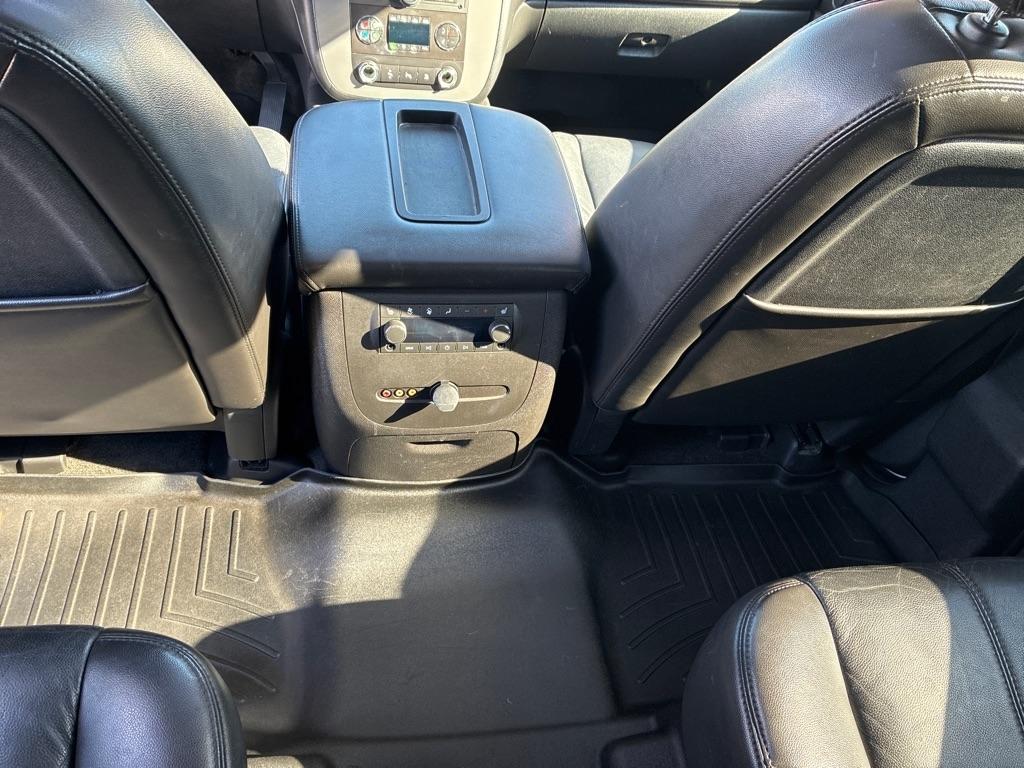 Chevrolet Tahoe  2011