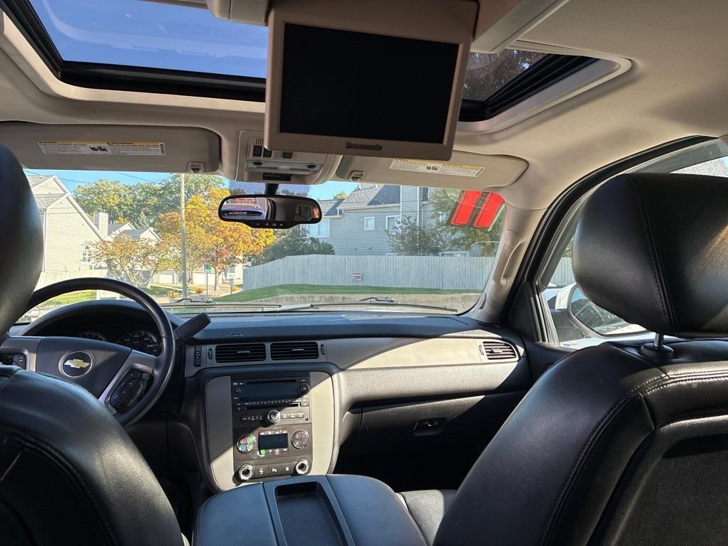 Chevrolet Tahoe  2011