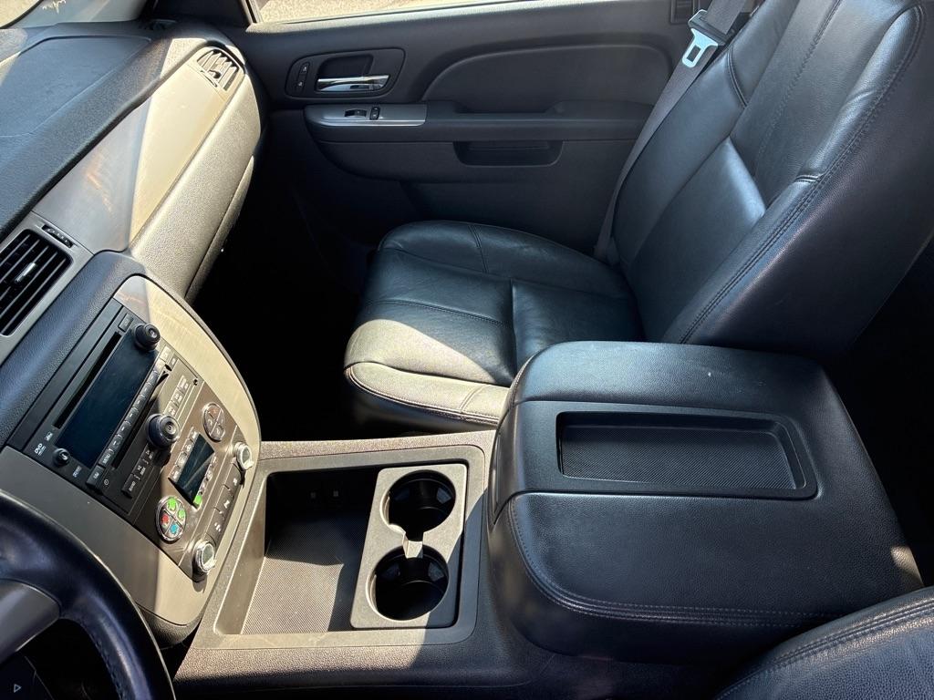 Chevrolet Tahoe  2011