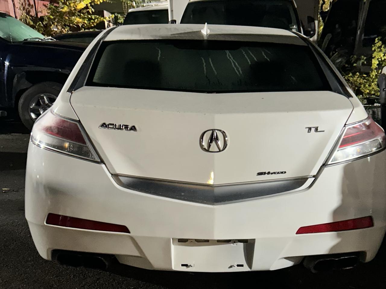 Acura TL 4dr Sdn Auto SH-AWD 2010
