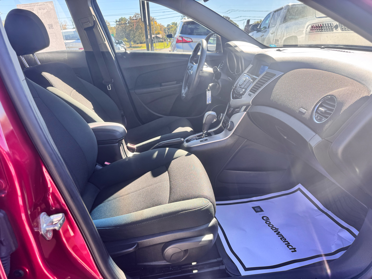 Chevrolet Cruze 4dr Sdn LT w/1FL 2011 Chevrolet Cruze 4dr Sdn LT w/1FL 2011