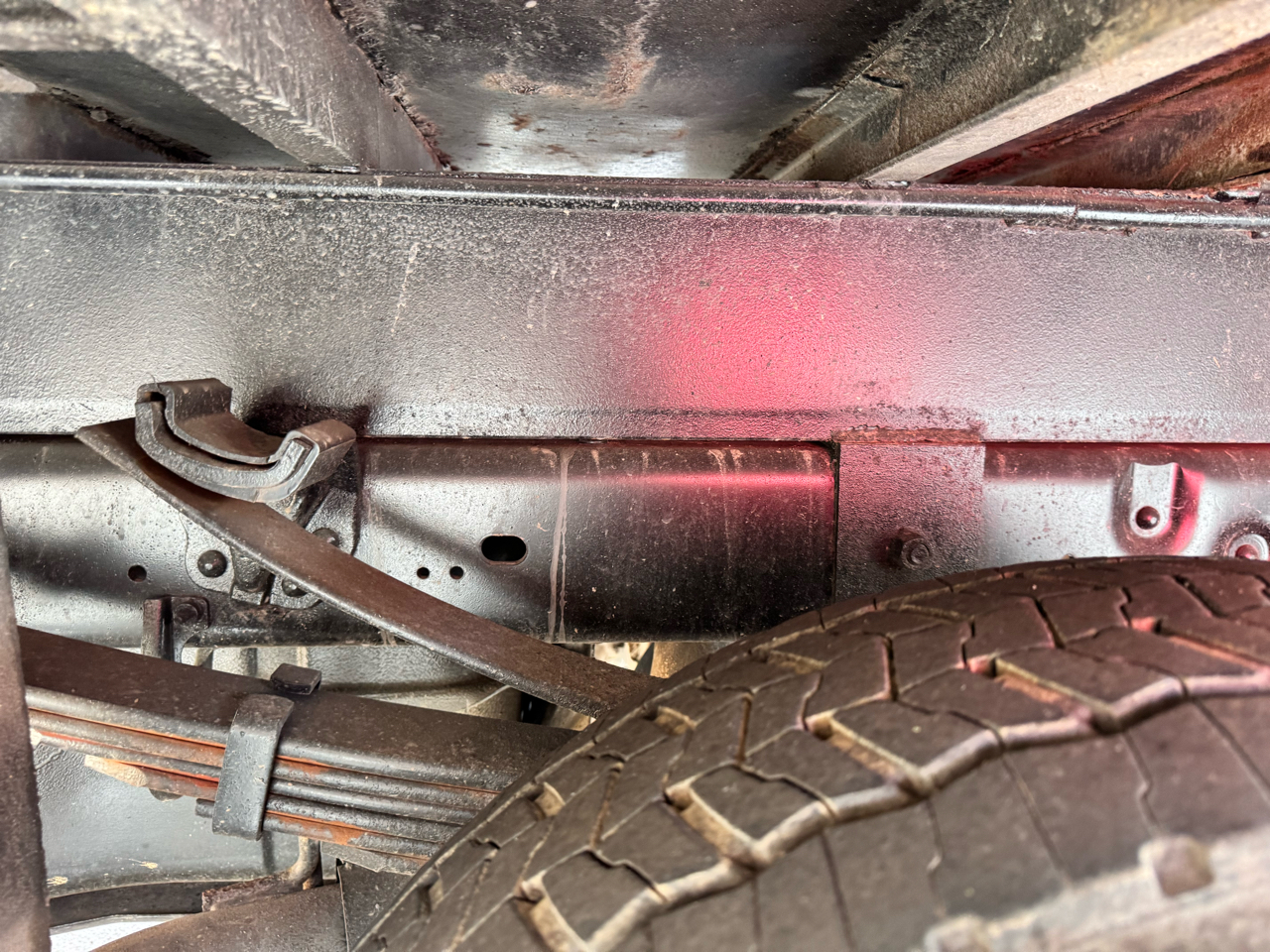 Ford Super Duty F-550 DRW 4WD Reg Cab 141" WB 60" CA XL 2009