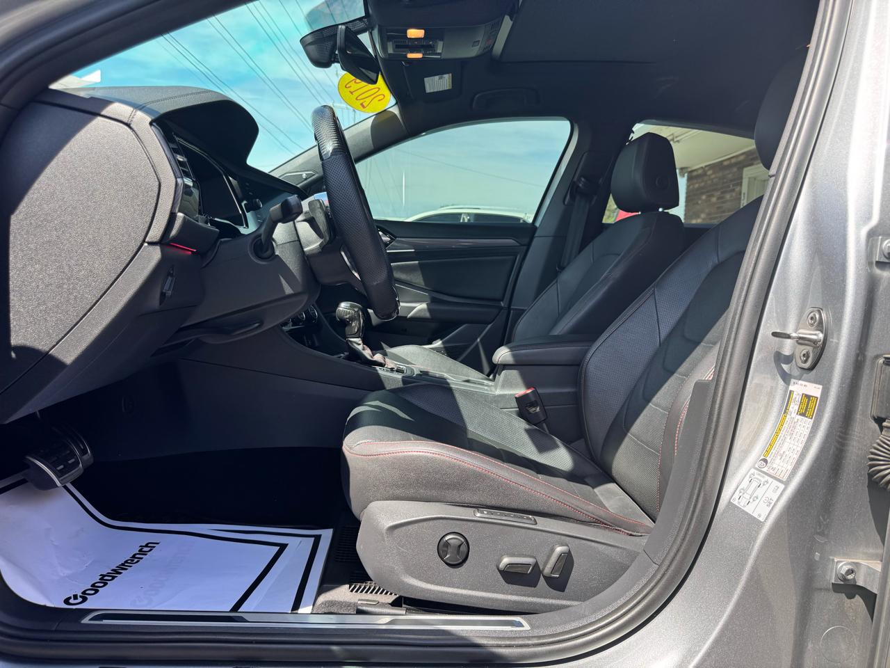 Volkswagen Jetta GLI Autobahn DSG 2019