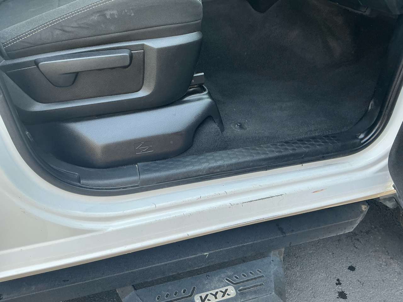 RAM 3500 Chassis Cab Tradesman 4WD Crew Cab 60" CA 172.4" WB 2019