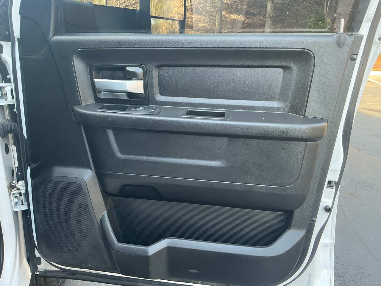 RAM 3500 Chassis Cab Tradesman 4WD Crew Cab 60" CA 172.4" WB 2019