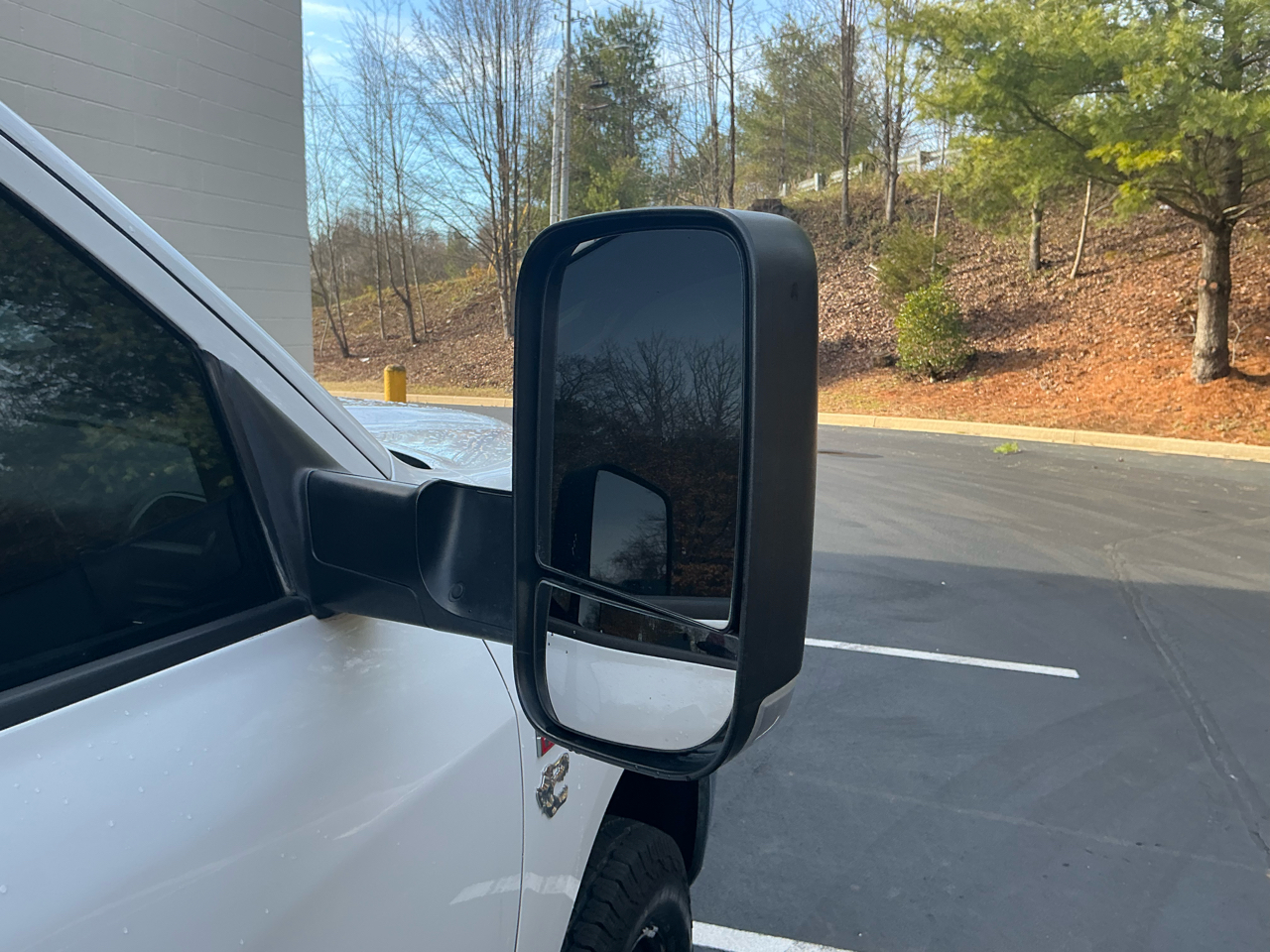 RAM 3500 Chassis Cab Tradesman 4WD Crew Cab 60" CA 172.4" WB 2019