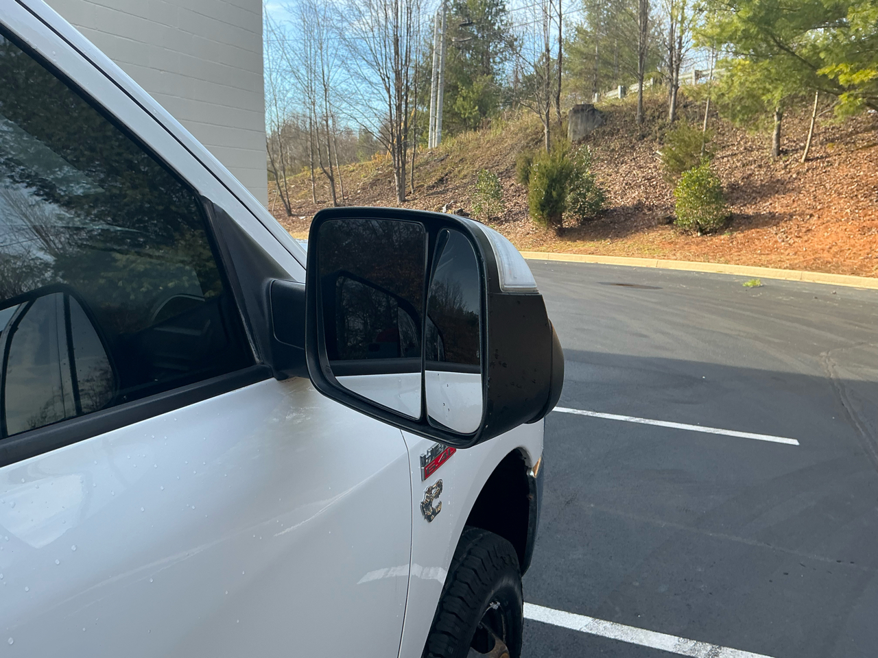 RAM 3500 Chassis Cab Tradesman 4WD Crew Cab 60" CA 172.4" WB 2019