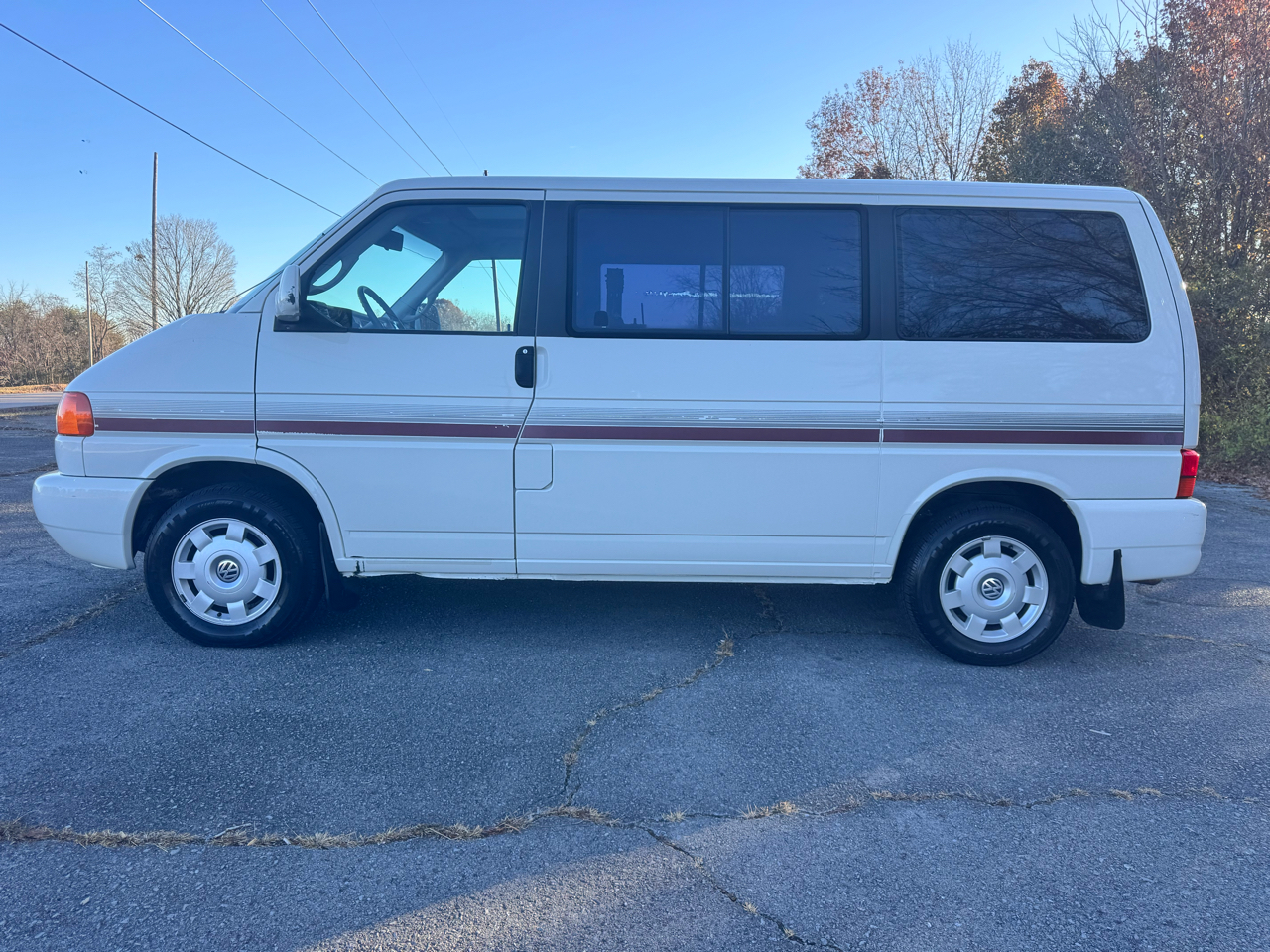 1999 Volkswagen EuroVan GLS photo 2