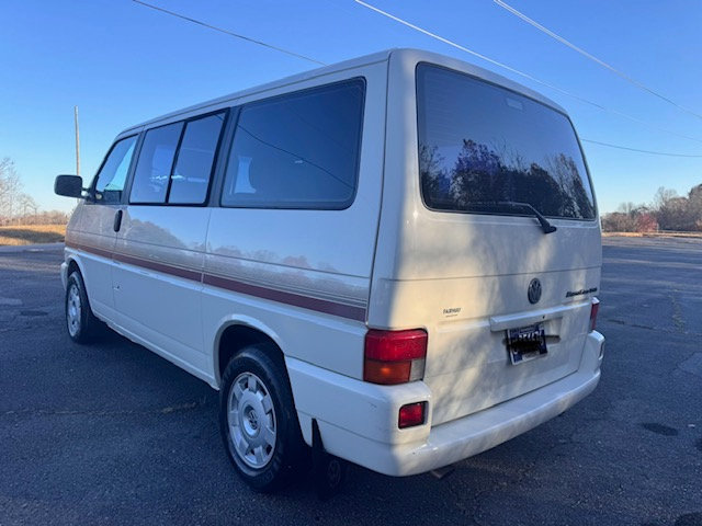 1999 Volkswagen EuroVan GLS photo 3