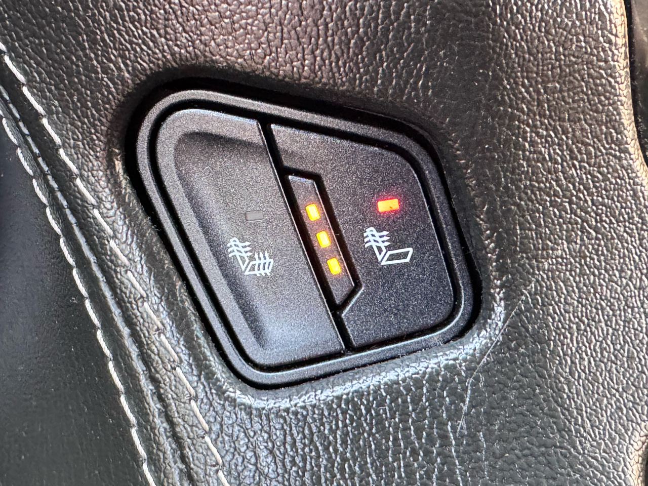 Chevrolet Tahoe 4WD 4dr LT 2020