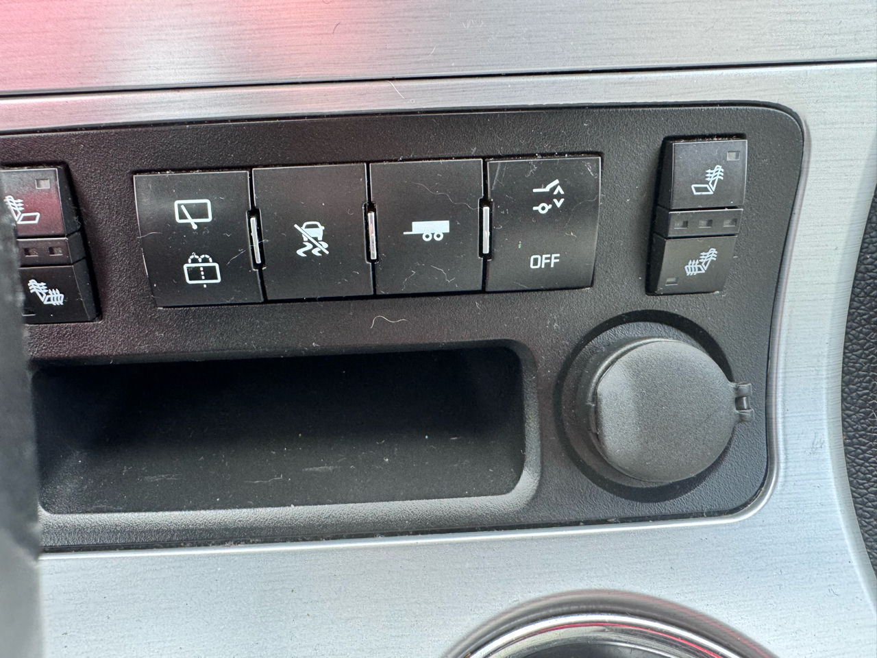 GMC Acadia AWD 4dr SLE 2011