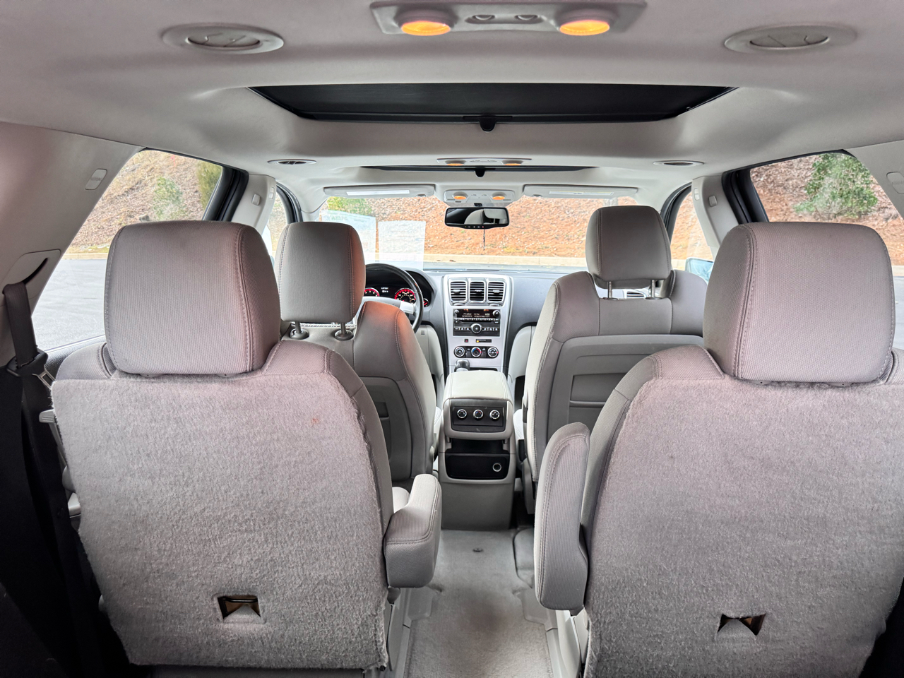 GMC Acadia AWD 4dr SLE 2011