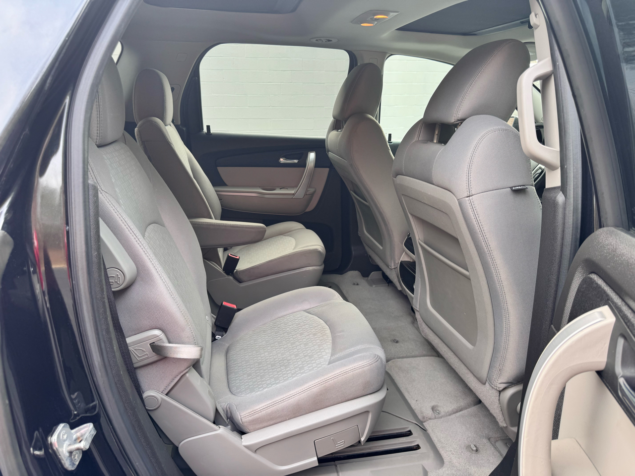 GMC Acadia AWD 4dr SLE 2011