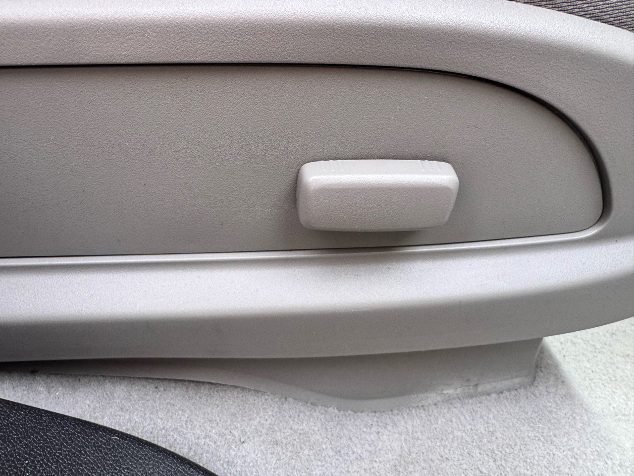 GMC Acadia AWD 4dr SLE 2011