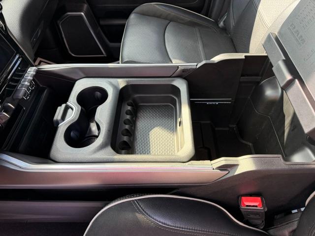 RAM 2500 Laramie 4x4 Crew Cab 6'4" Box 2021