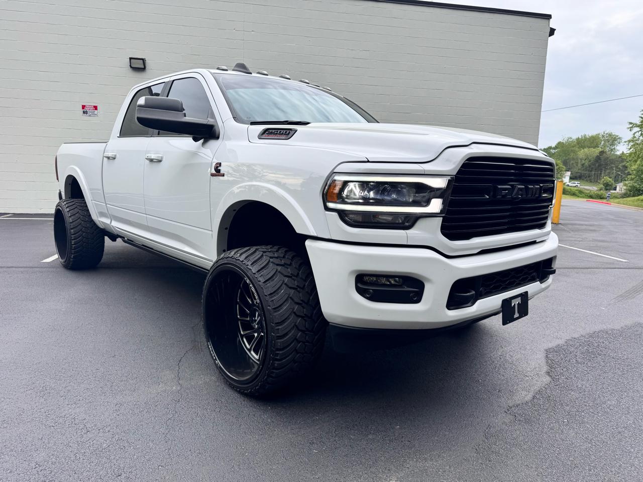 RAM 2500 Laramie 4x4 Crew Cab 6'4" Box 2021