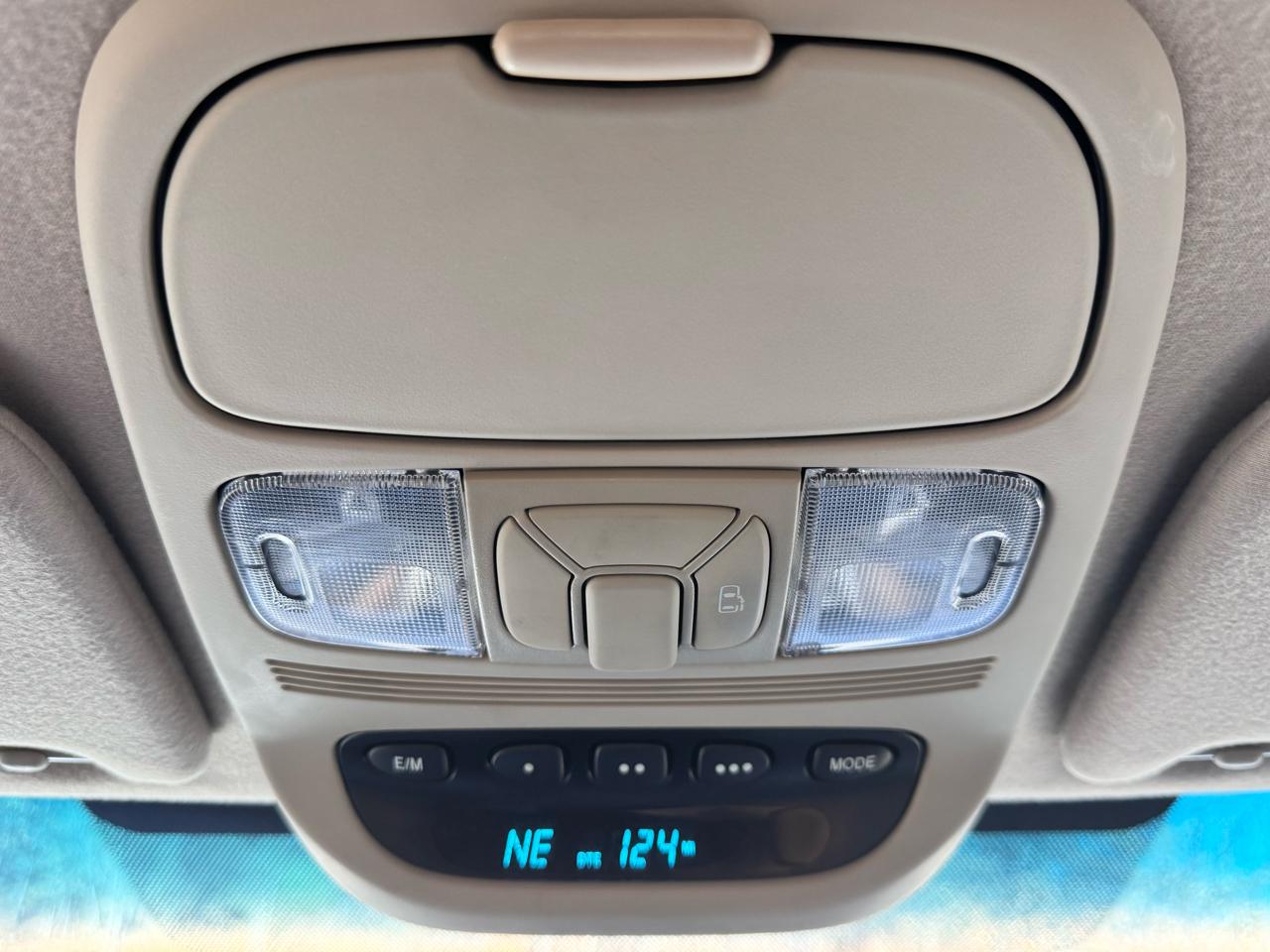 Toyota Sienna LE Mobility FWD 7-Passenger Mobility (Natl) 2006