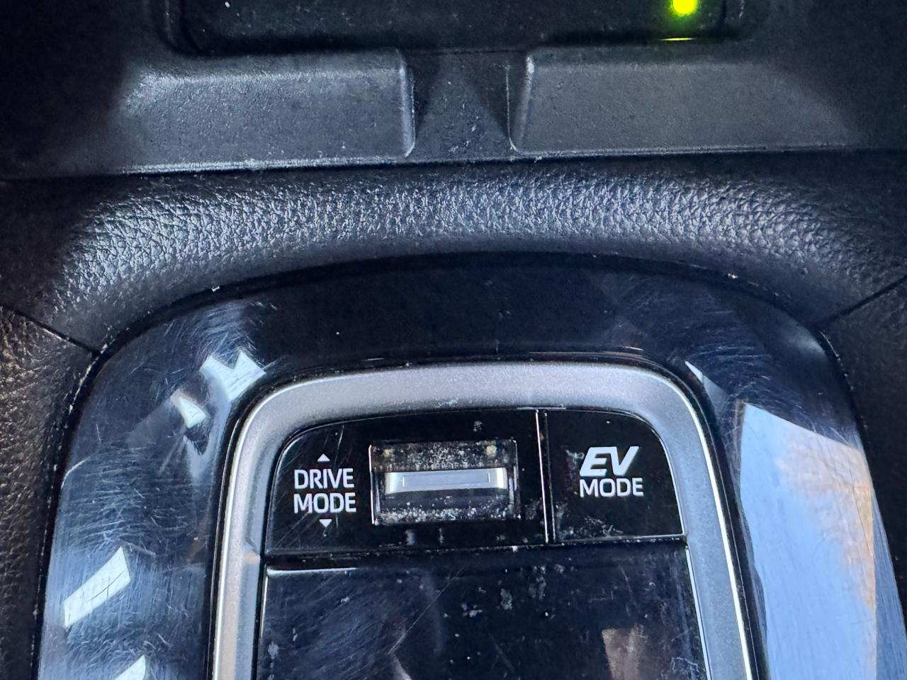 Toyota Corolla Cross Hybrid S 4WD (Natl) 2024